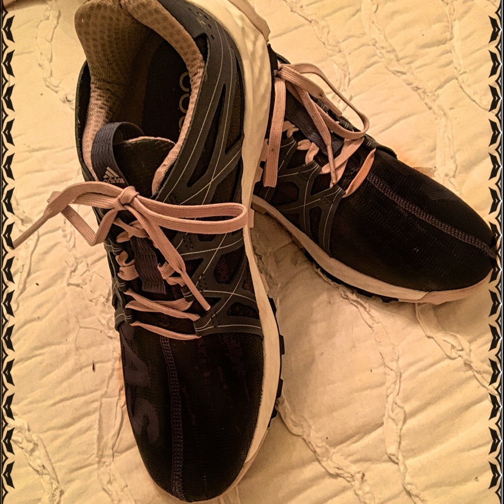 Adidas Bounce Vigor